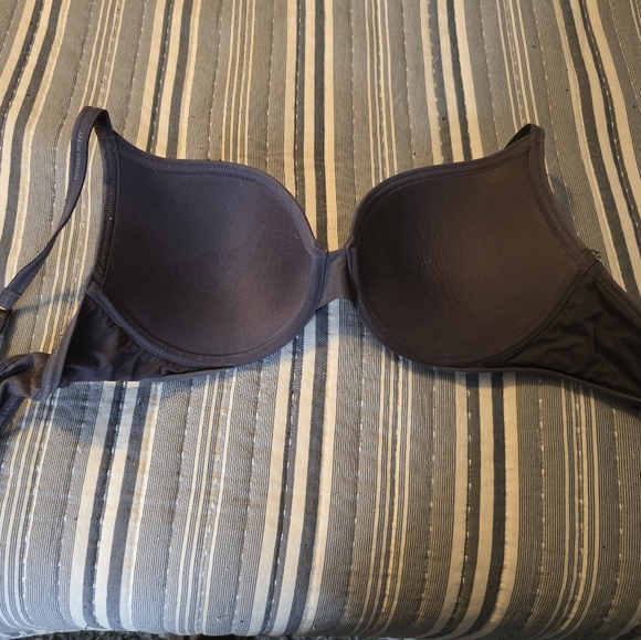 Victoria Secret T Shirt Push Up Bra - Picture 4 of 4